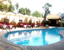Pool in the hotel La Vintage Resort 3* (Patong Beach, Phuket, Thailand)
